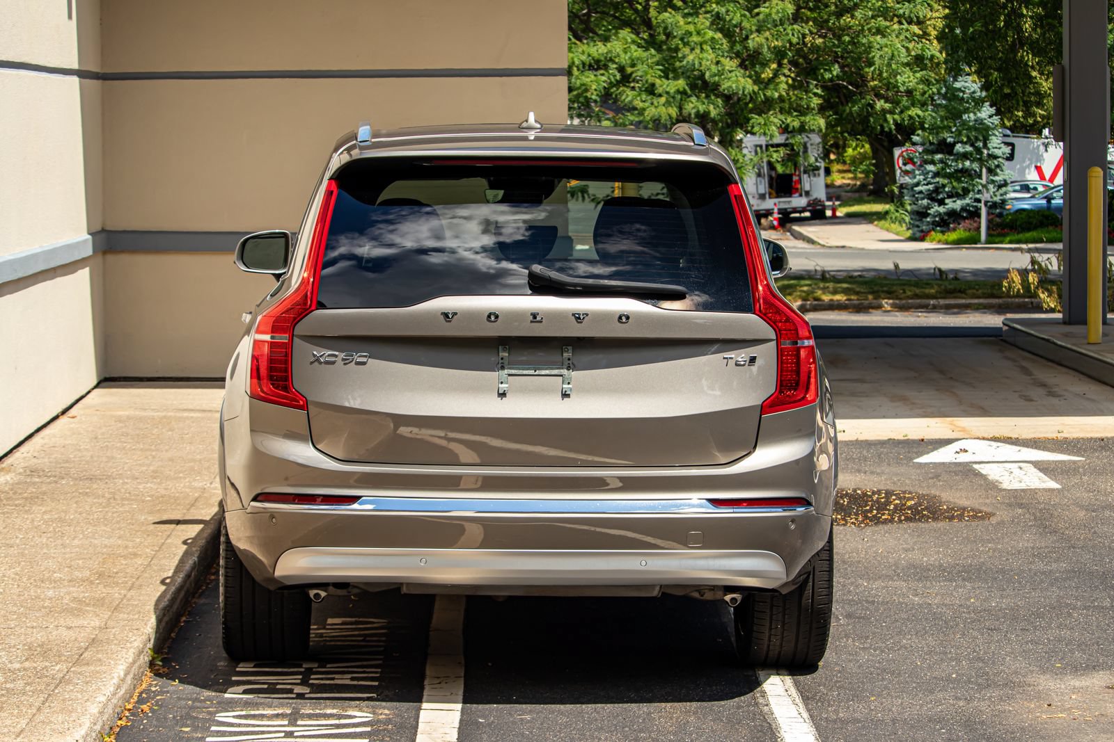 Used 2022 Volvo XC90 T6 Inscription w/ Advanced Package AWD/4WD image 7