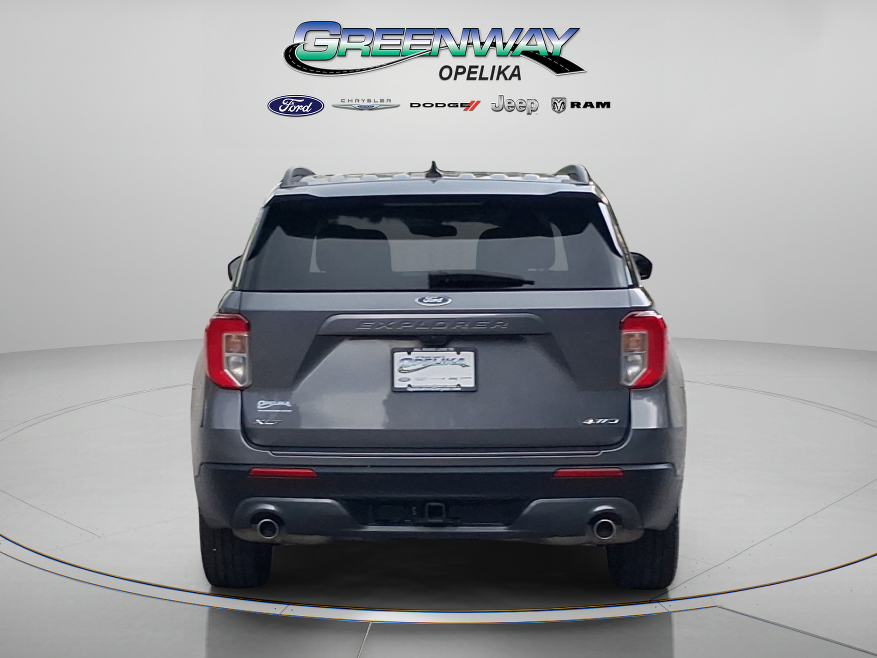 Used 2024 Ford Explorer XLT w/ Equipment Group 202A AWD/4WD image 6