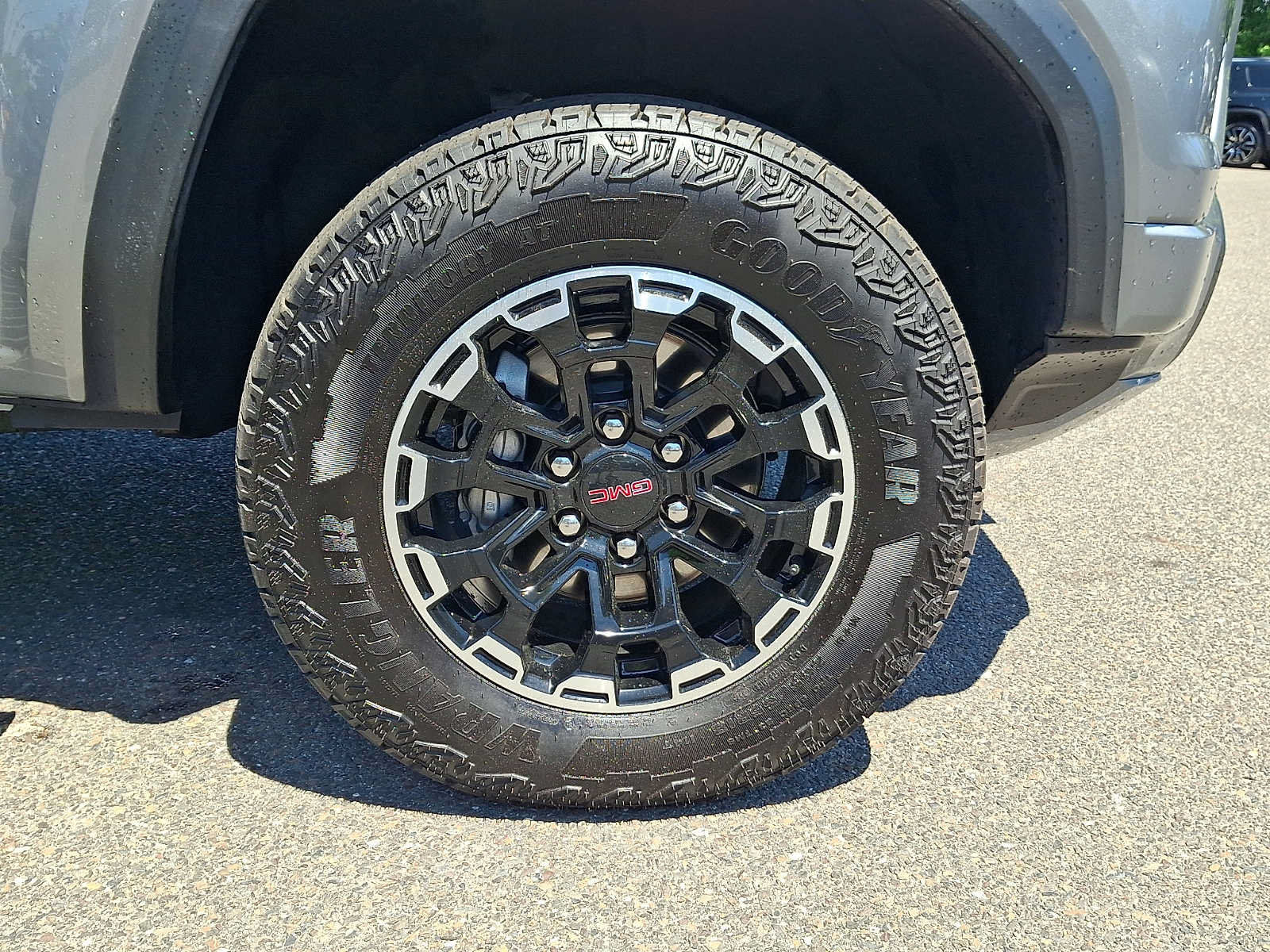Used 2026 GMC Canyon AT4 w/ Technology Plus Package AWD/4WD image 9