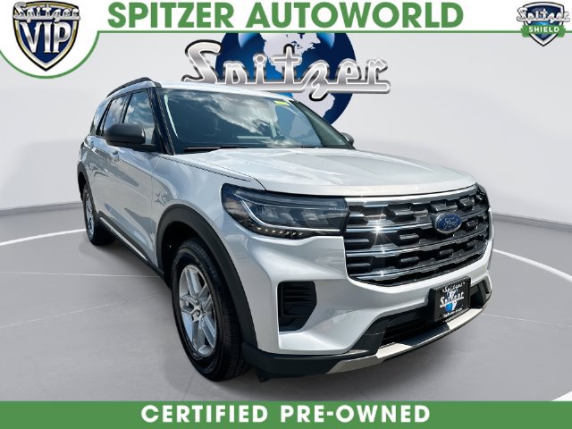 Used 2025 Ford Explorer Active AWD/4WD image 1