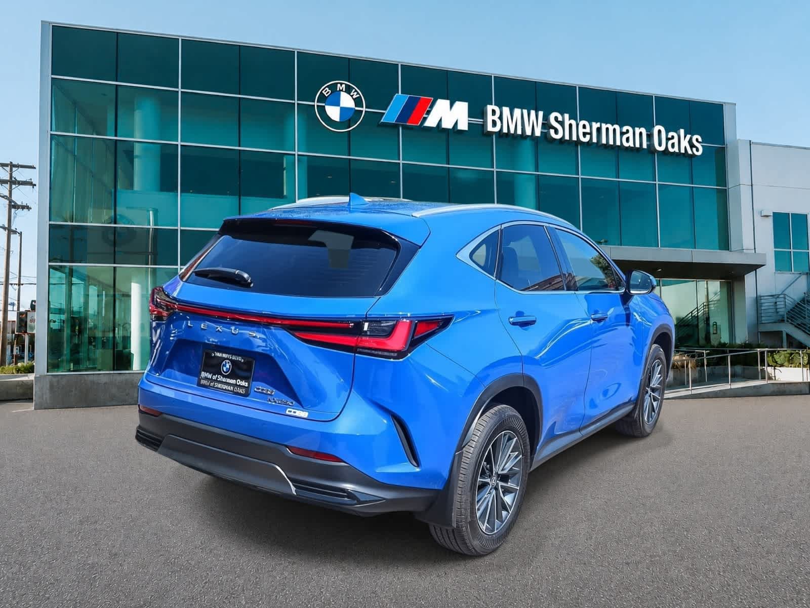 Used 2025 Lexus NX 250 FWD image 4