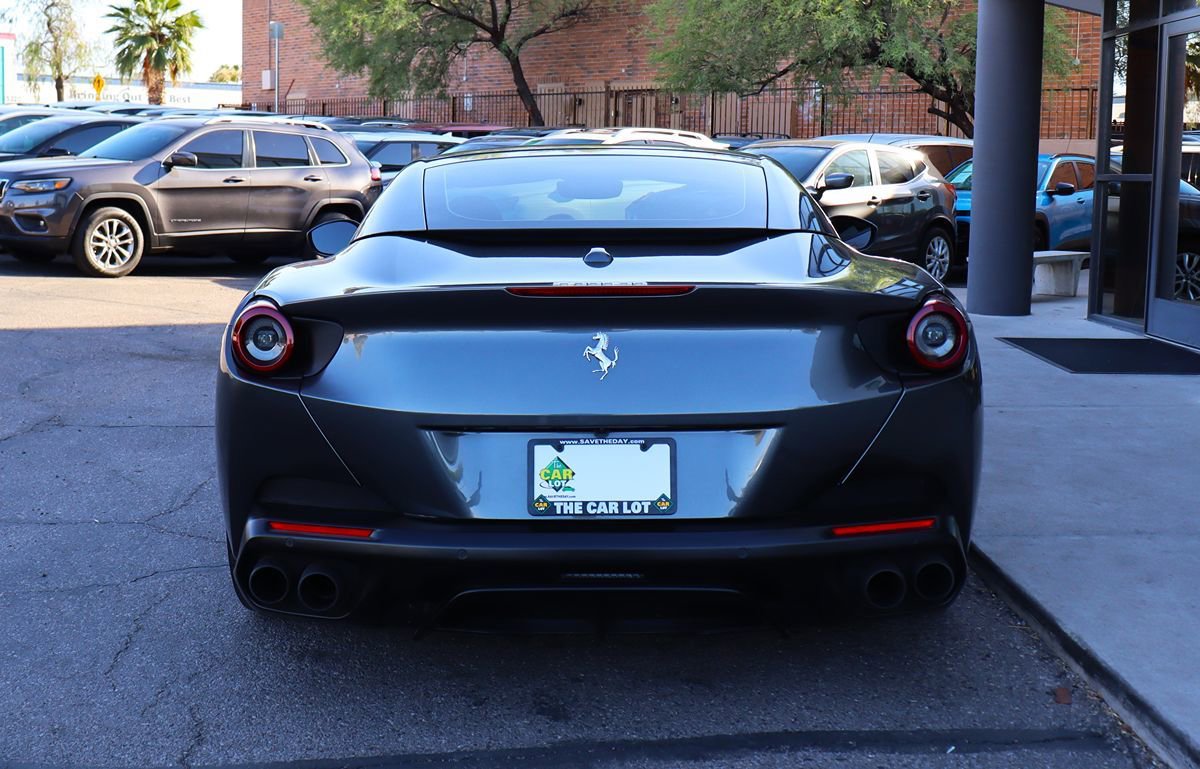 Used 2020 Ferrari Portofino RWD image 14