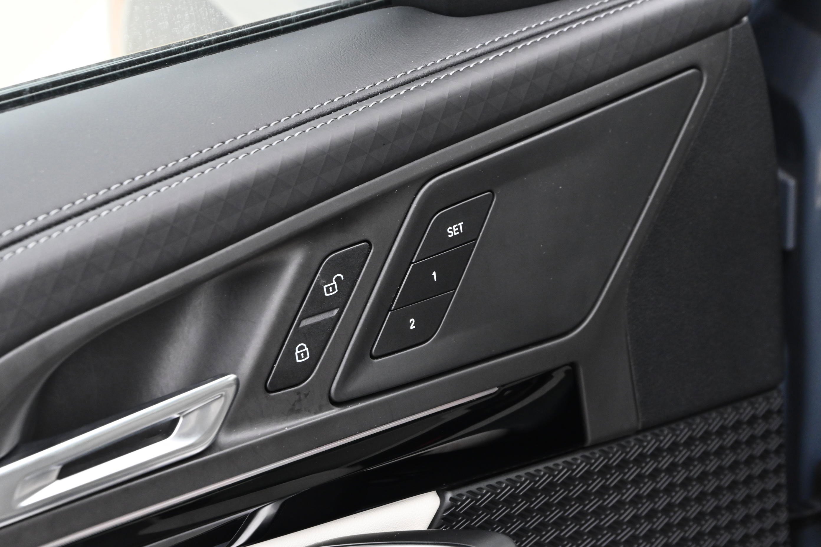 Certified 2025 BMW X2 xDrive28i image 38