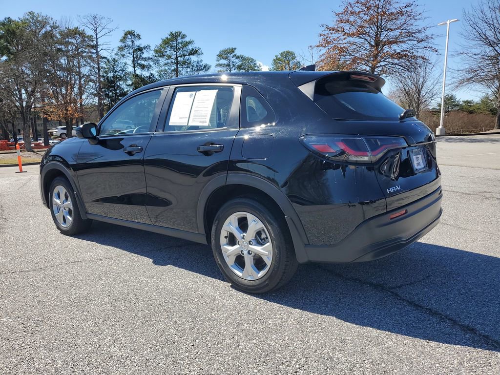 Used 2025 Honda HR-V LX image 7