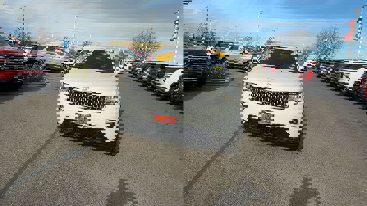 Used 2022 Jeep Grand Cherokee Laredo X image 2