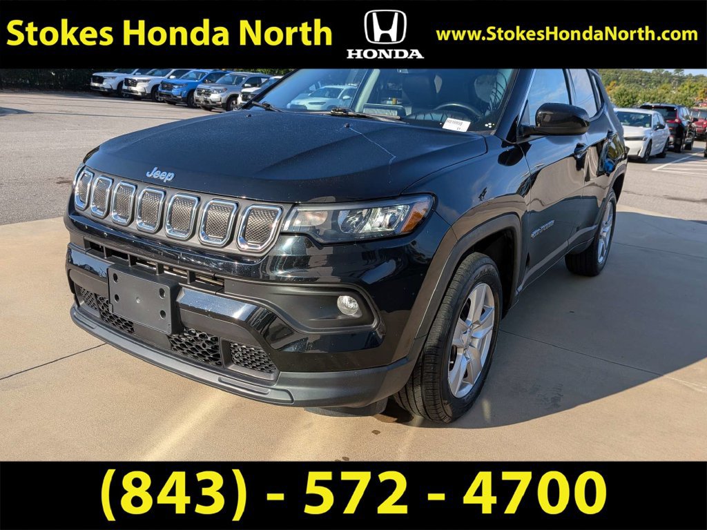 Used 2022 Jeep Compass Latitude w/ Sun and Sound Group AWD/4WD image 8