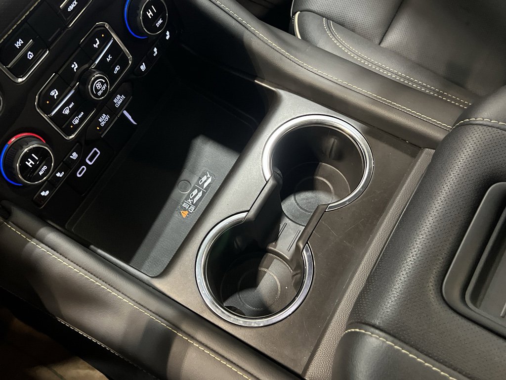 Used 2024 Chevrolet Tahoe Premier w/ Premium Package image 22