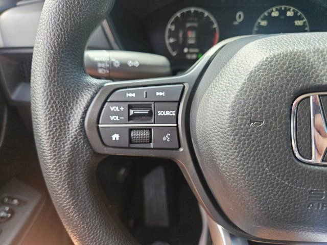 Used 2025 Honda CR-V LX image 22