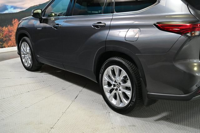 Used 2021 Toyota Highlander Limited AWD/4WD image 7