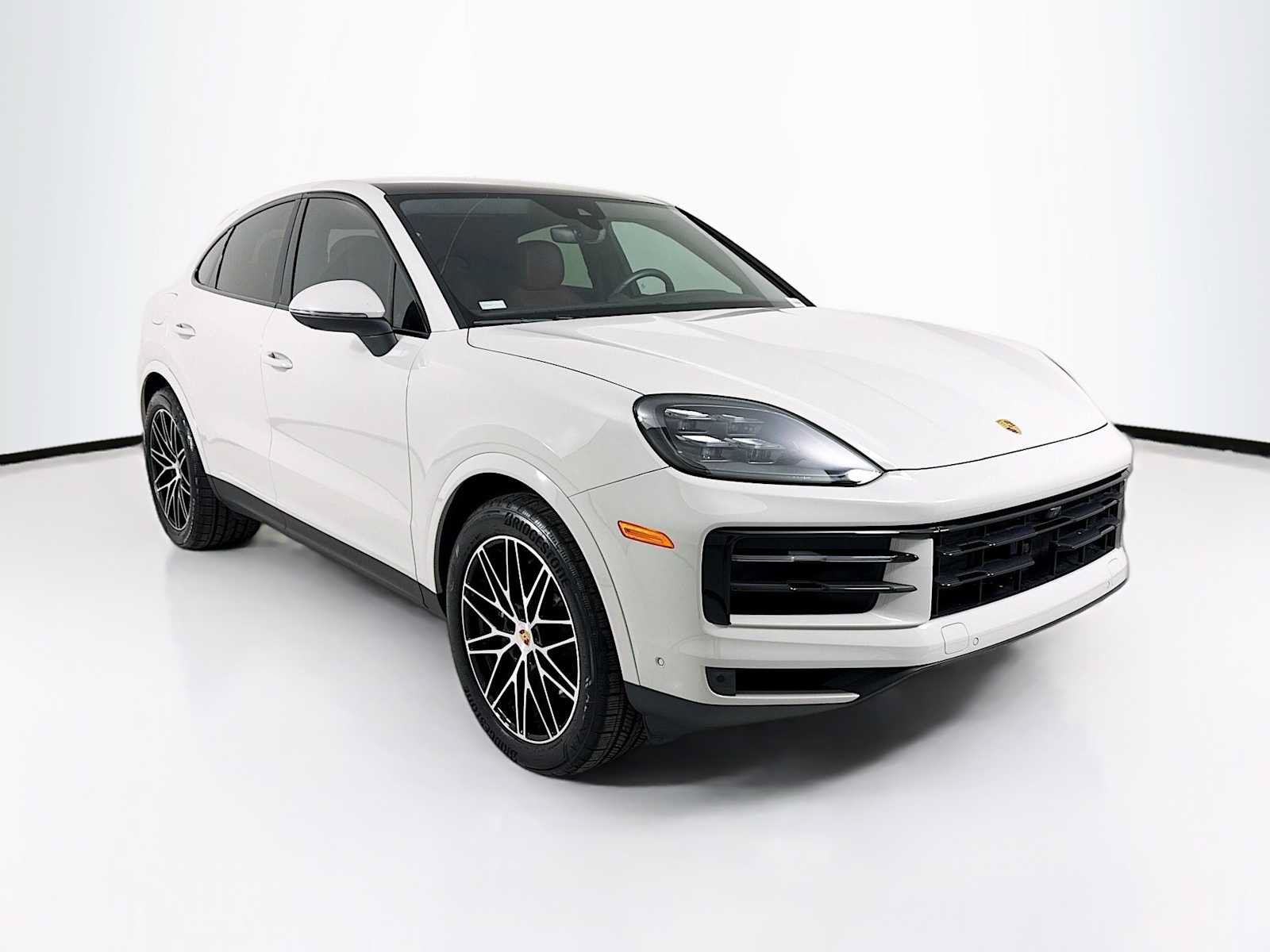 Certified 2025 Porsche Cayenne Coupe AWD/4WD image 7