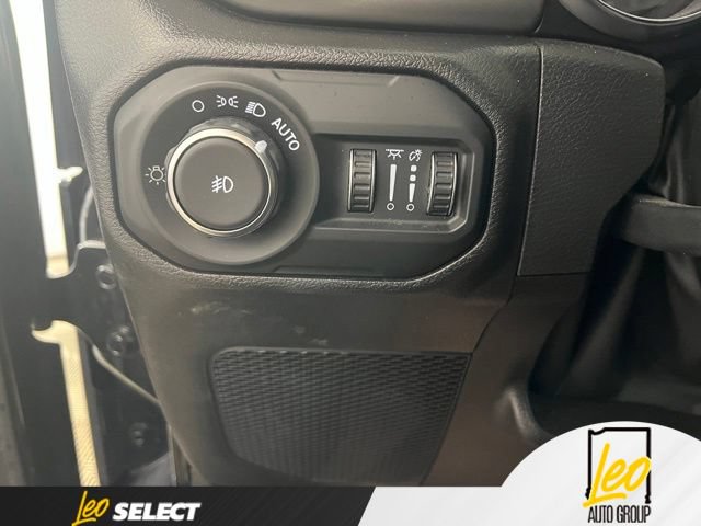 Used 2022 Jeep Wrangler Unlimited Sport AWD/4WD image 26