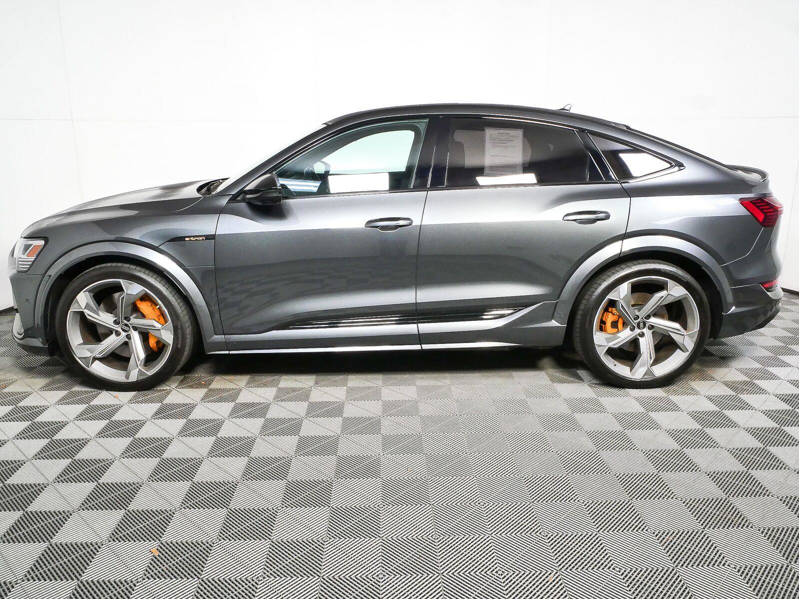 Used 2023 Audi e-tron S Prestige w/ Prestige Package AWD/4WD image 31