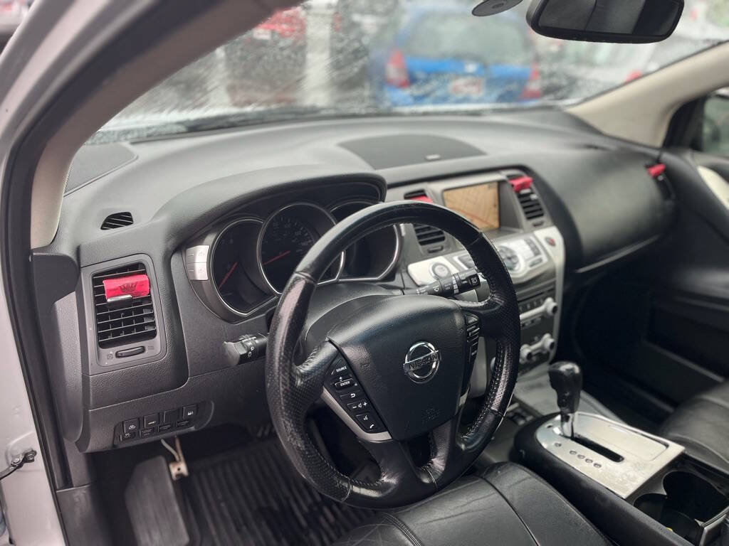 Used 2011 Nissan Murano SL w/ Navigation Pkg AWD/4WD image 12