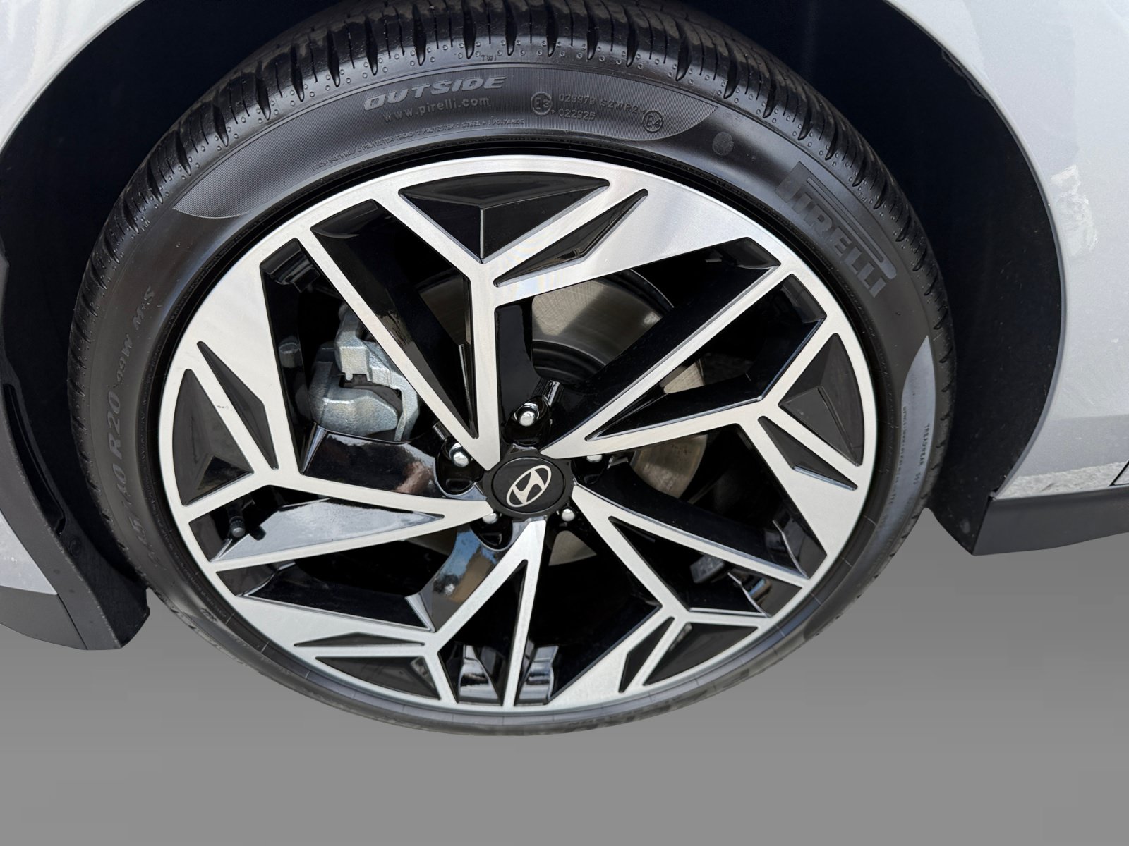Certified 2023 Hyundai Ioniq 6 Limited AWD/4WD image 9
