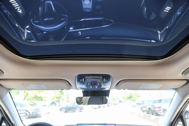 Used 2023 Genesis Electrified GV70 AWD/4WD image 18