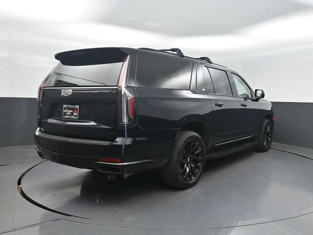 Used 2022 Cadillac Escalade ESV Sport w/ LPO, ONYX Package AWD/4WD image 38