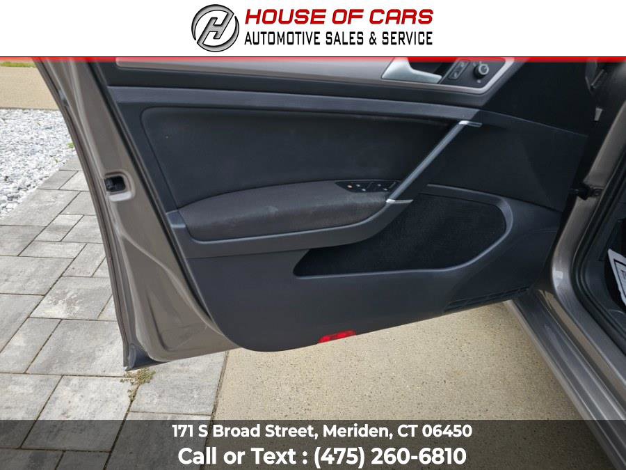 Used 2016 Volkswagen e-Golf SE image 39
