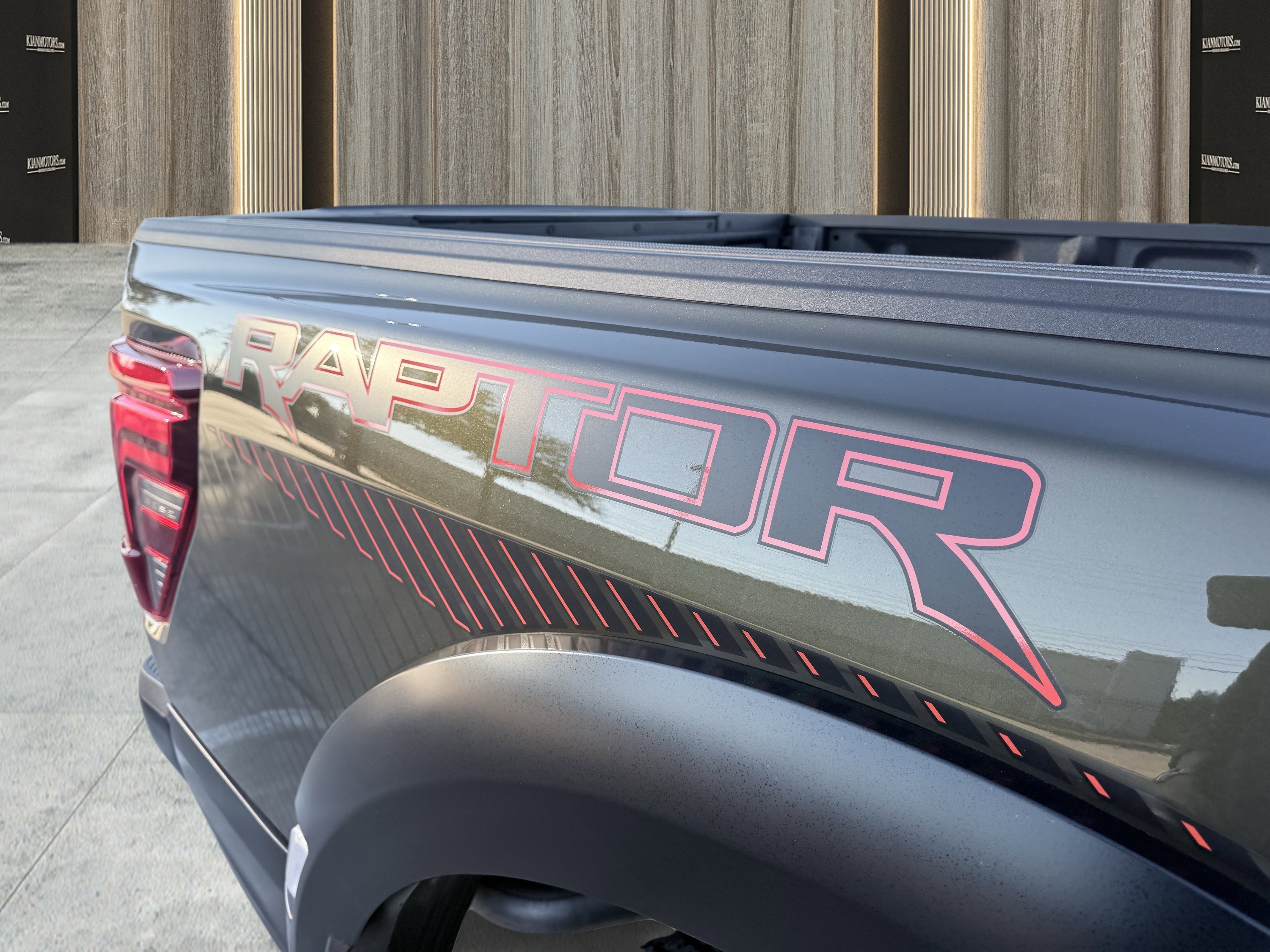 Used 2025 Ford F150 Raptor AWD/4WD image 13