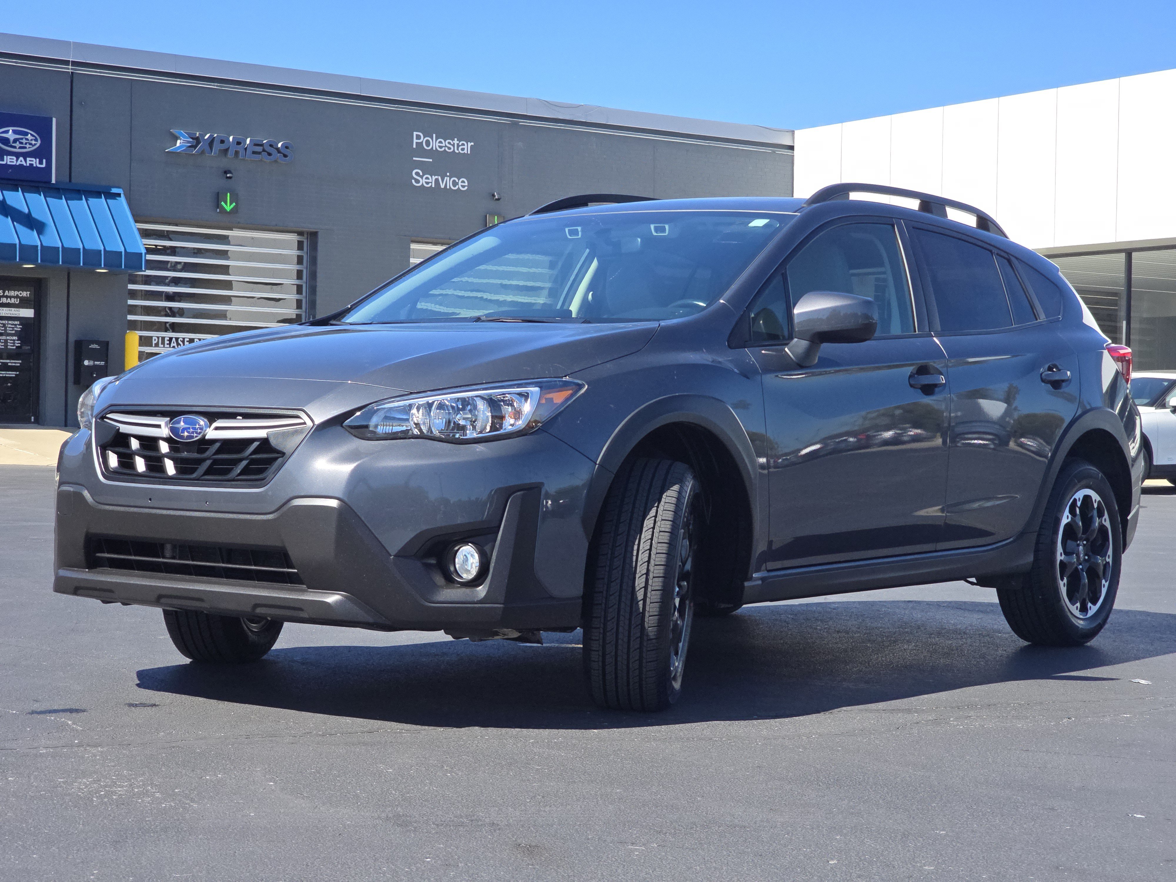 Used 2021 Subaru Crosstrek 2.0i Premium w/ Moonroof Package AWD/4WD image 3