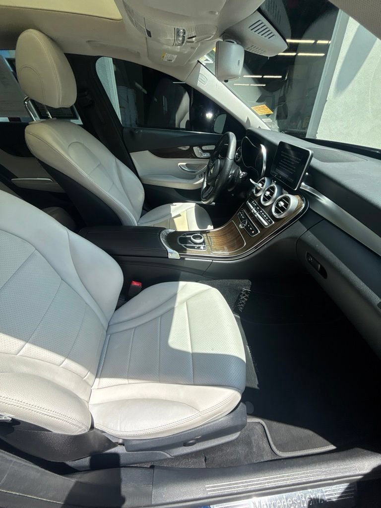 Used 2017 Mercedes-Benz C 300 4MATIC Sedan image 23