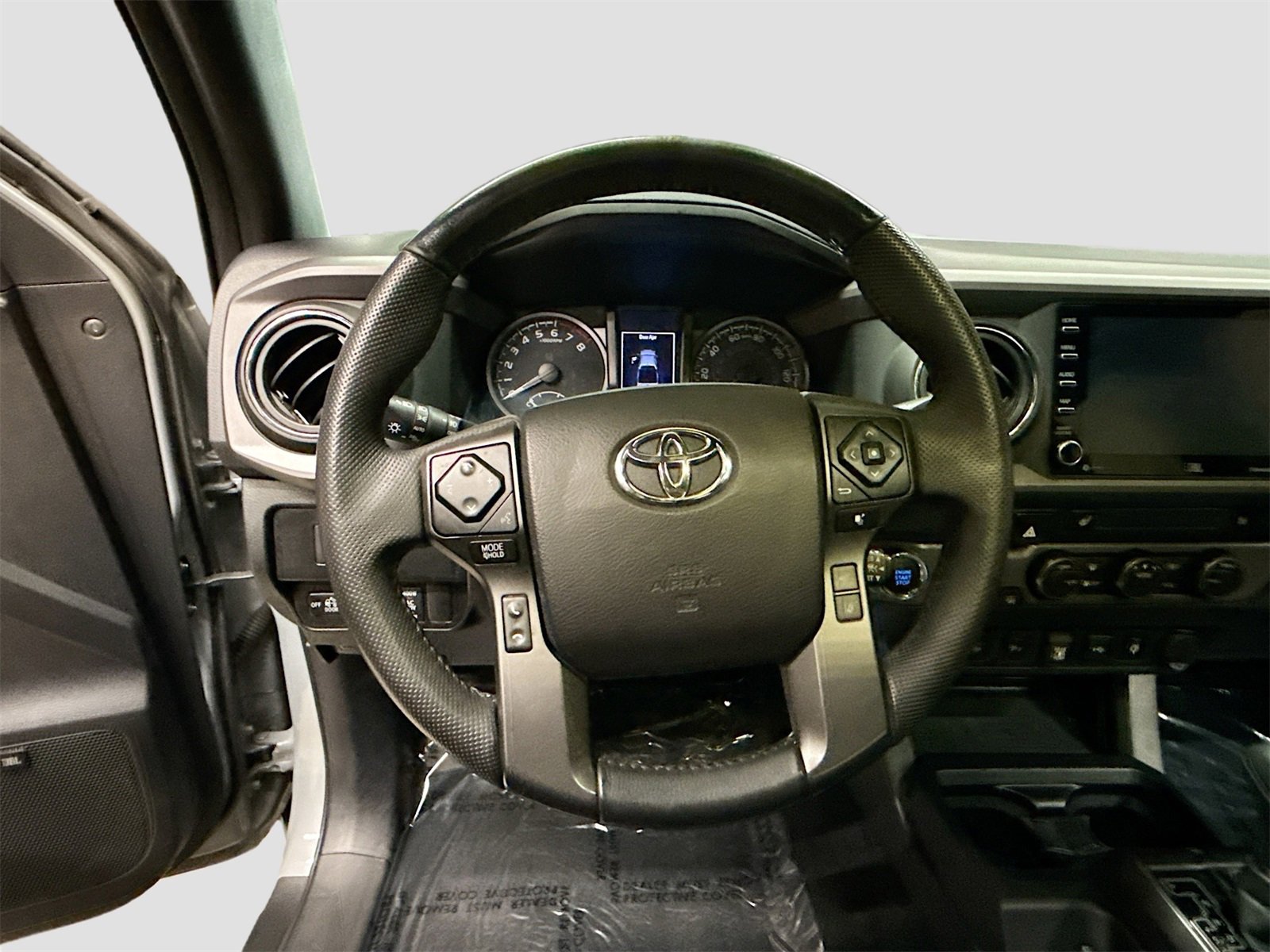 Used 2021 Toyota Tacoma TRD Sport image 11