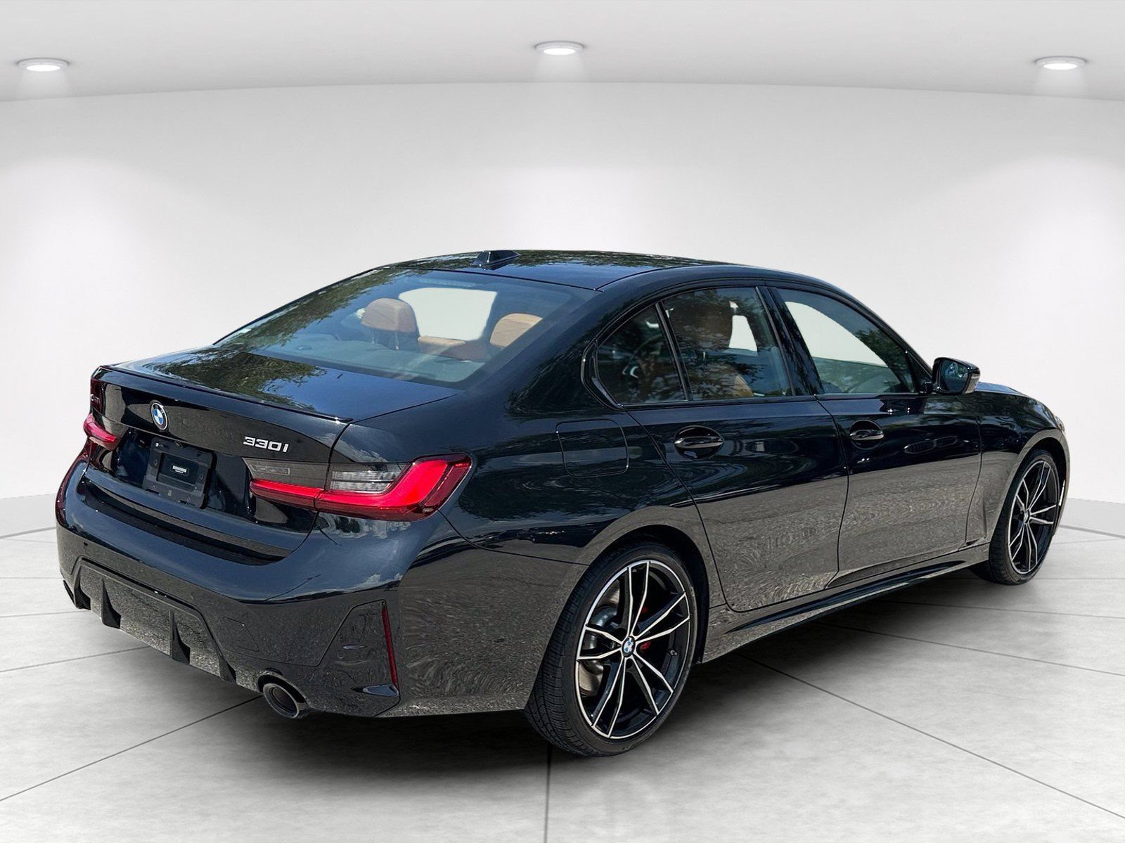 Certified 2023 BMW 330i xDrive Sedan w/ M Sport Package AWD/4WD image 7
