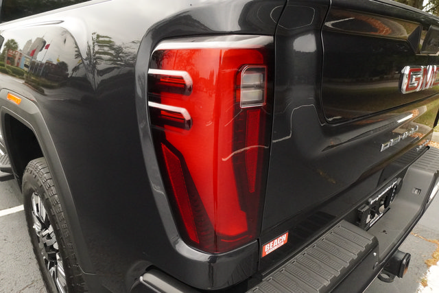 Used 2024 GMC Sierra 2500 Denali w/ Denali Reserve Package AWD/4WD image 42