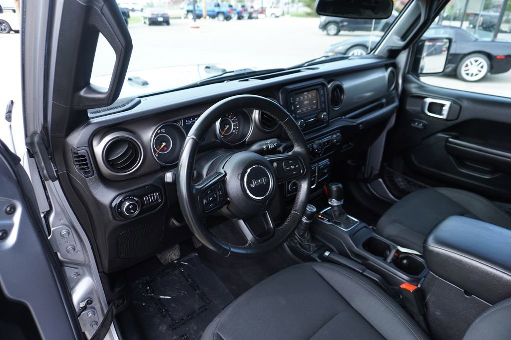 Used 2020 Jeep Gladiator Sport w/ Quick Order Package 24S AWD/4WD image 23