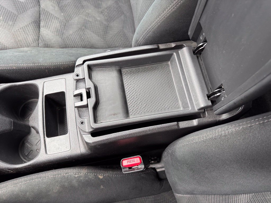Used 2015 Nissan Rogue SV FWD image 20