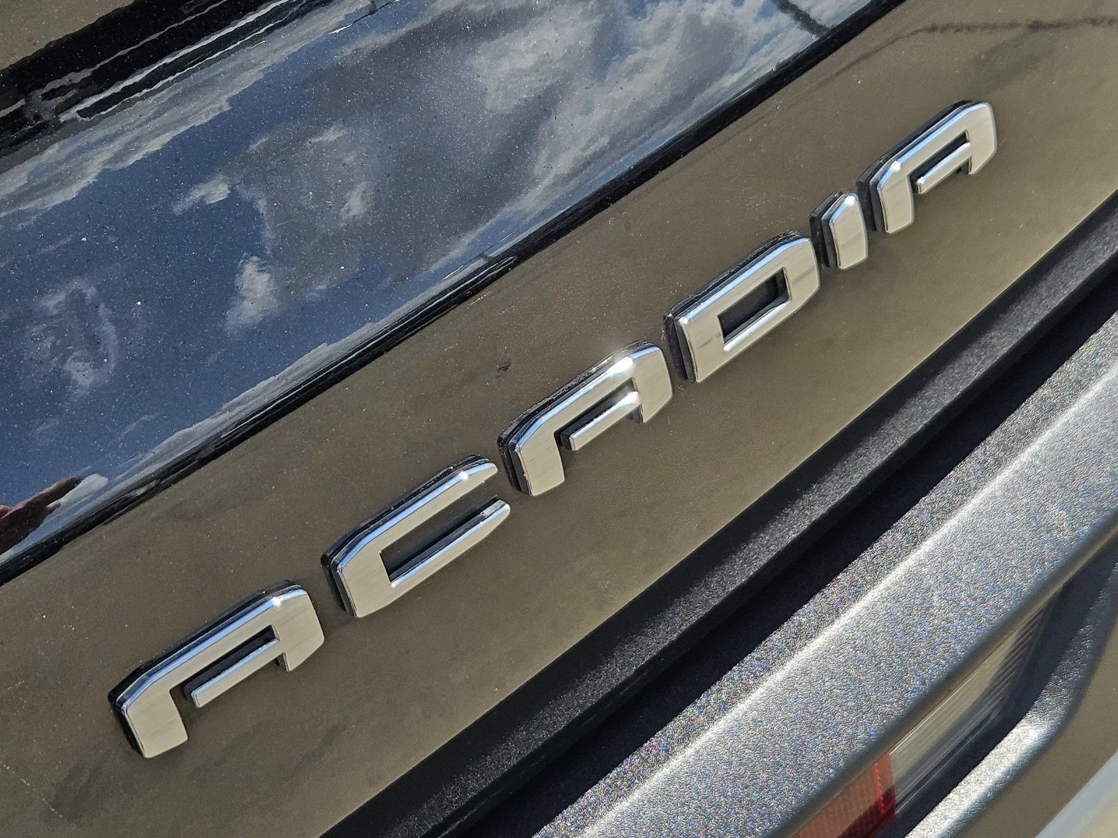 Used 2026 GMC Acadia Elevation FWD image 15