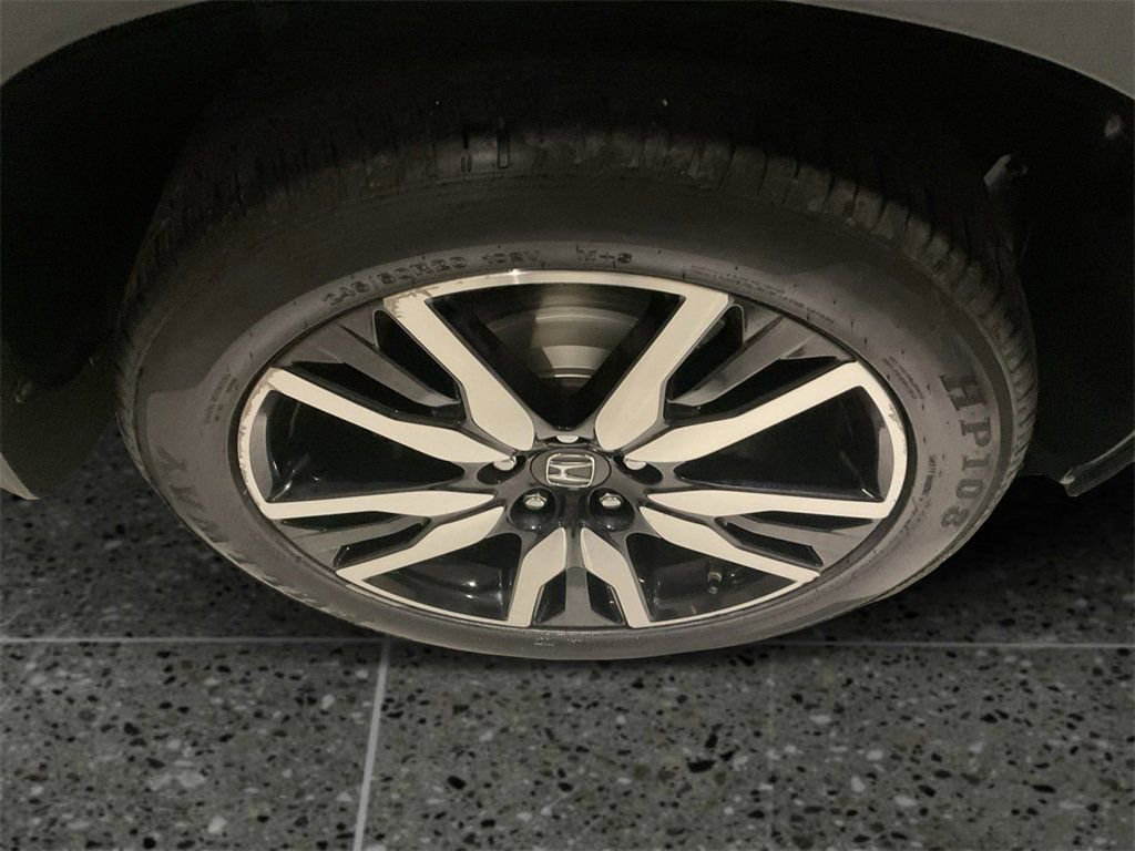Used 2022 Honda Pilot Touring image 14
