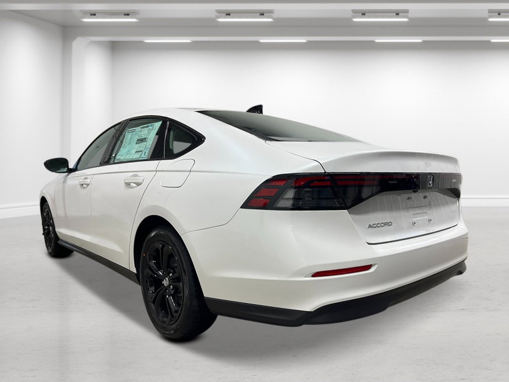New 2025 Honda Accord SE image 5