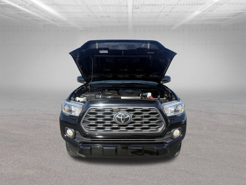 Used 2021 Toyota Tacoma TRD Sport AWD/4WD image 59