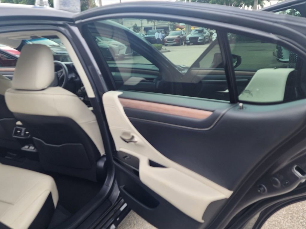Certified 2024 Lexus ES 350 w/ Premium Package FWD image 14