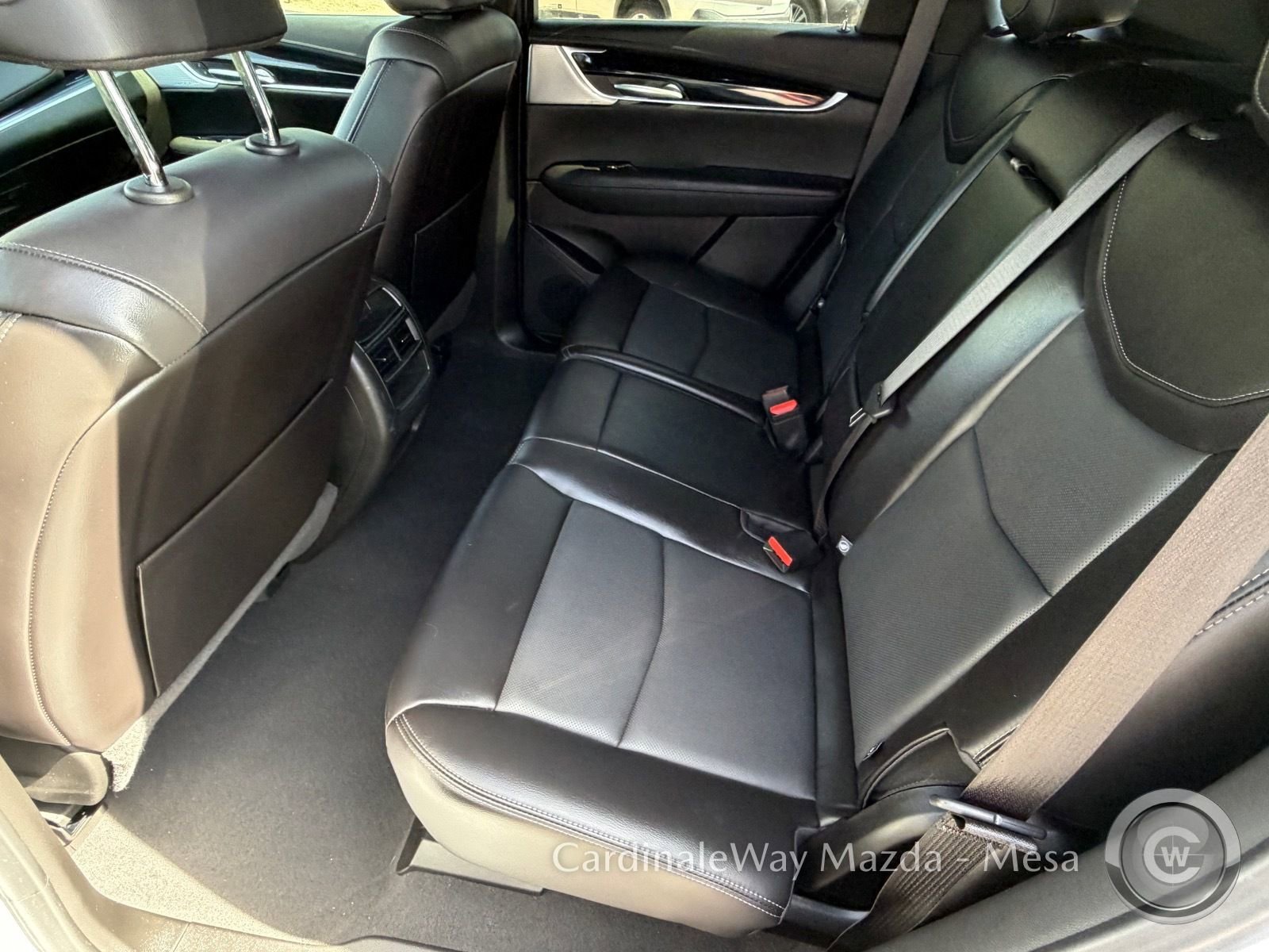 Used 2025 Cadillac XT5 Premium Luxury image 14