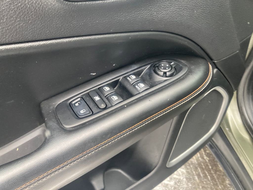 Used 2018 Jeep Compass Latitude image 14