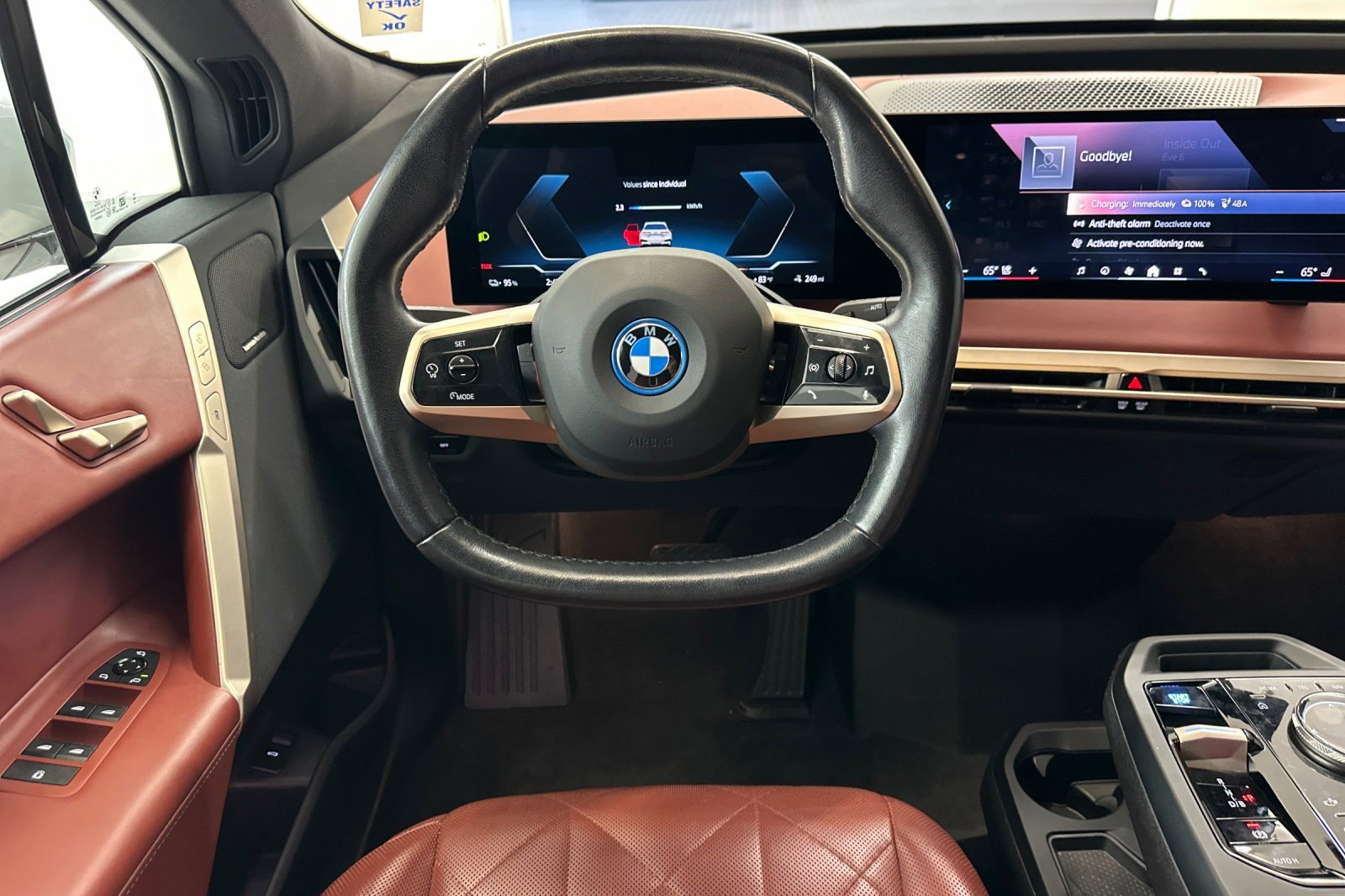 Certified 2024 BMW iX xDrive50 w/ Sport Package AWD/4WD image 33