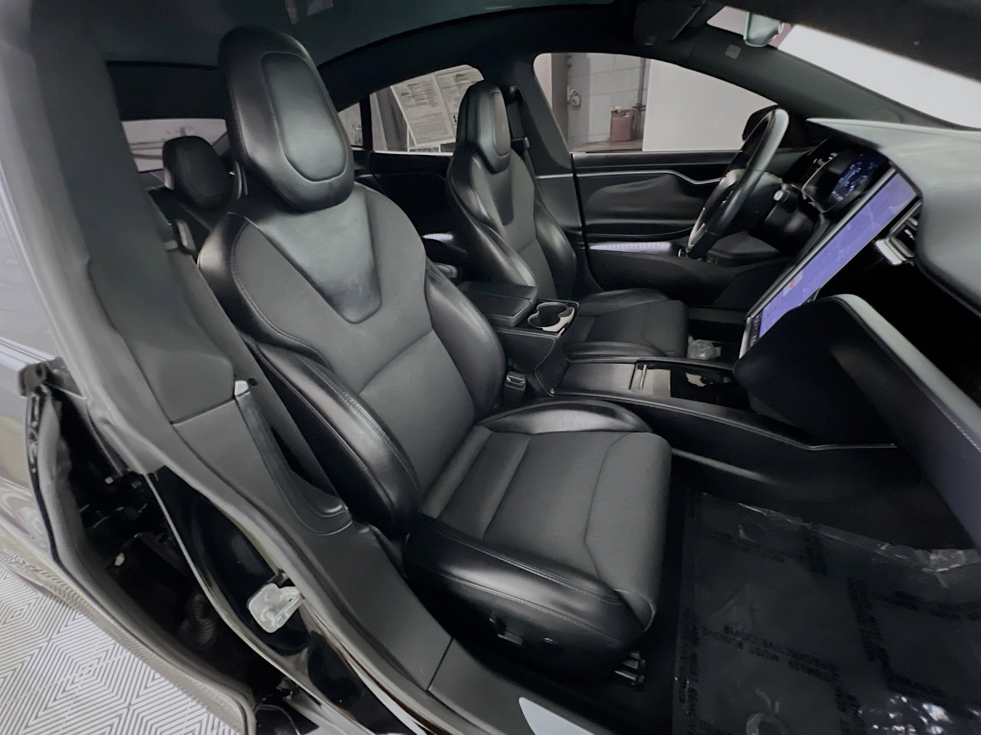 Used 2018 Tesla Model S 75D AWD/4WD image 29