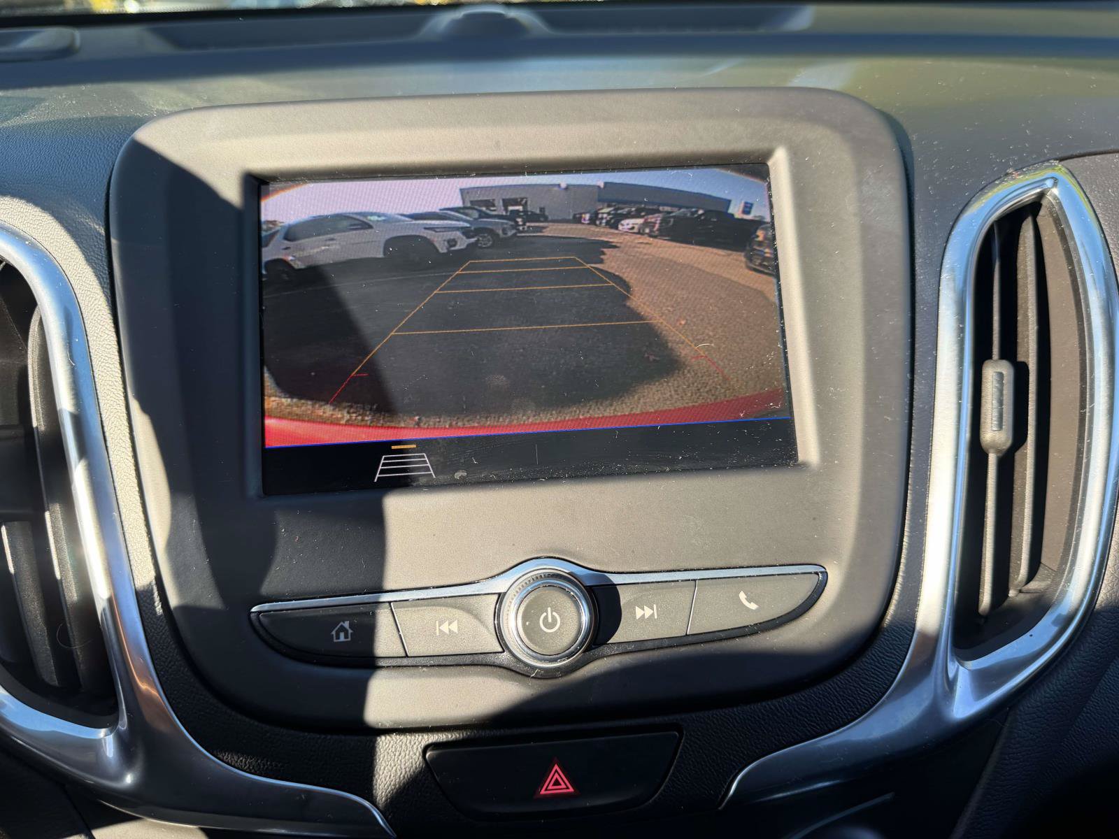 Used 2021 Chevrolet Equinox LT AWD/4WD image 23