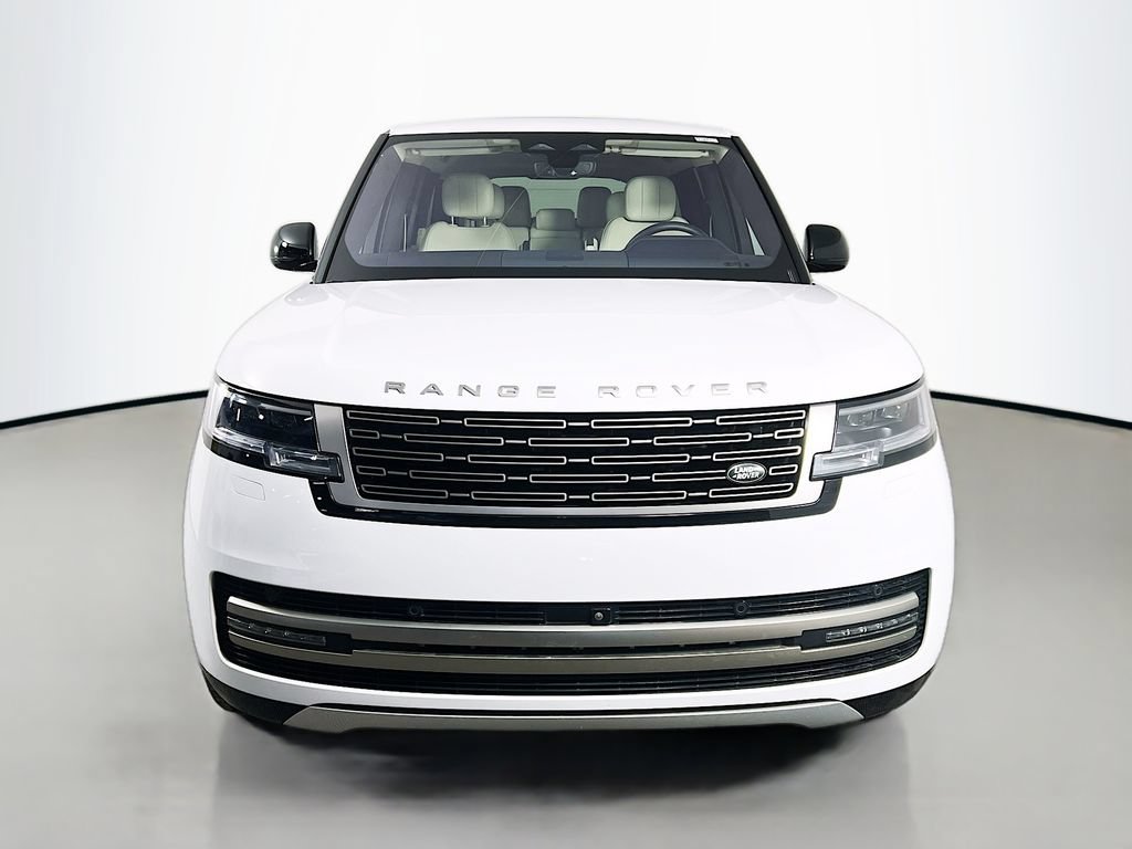 Used 2023 Land Rover Range Rover Long Wheelbase SE AWD/4WD image 2