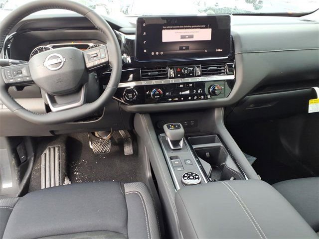 New 2026 Nissan Pathfinder SV image 9