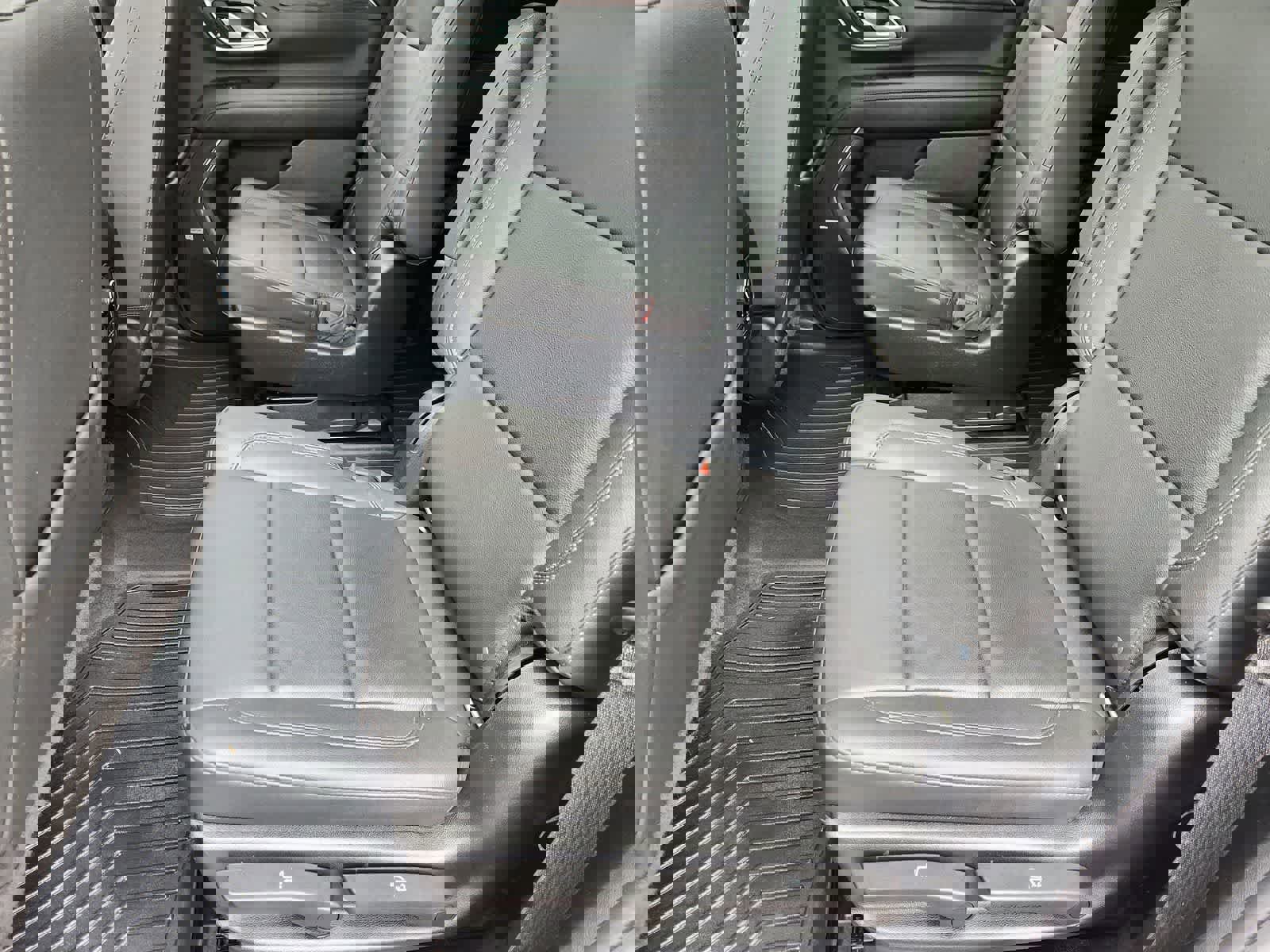 Used 2022 Chevrolet Tahoe Z71 w/ Luxury Package image 29