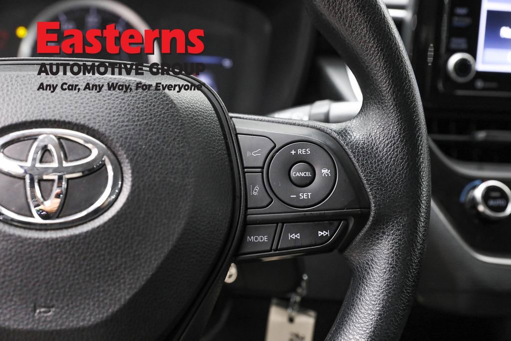 Used 2022 Toyota Corolla LE image 16