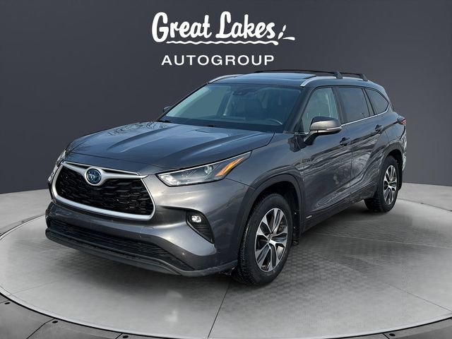 Certified 2024 Toyota Highlander XLE image 1