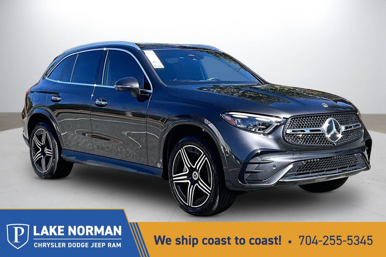 Used 2023 Mercedes-Benz GLC 300 image 1