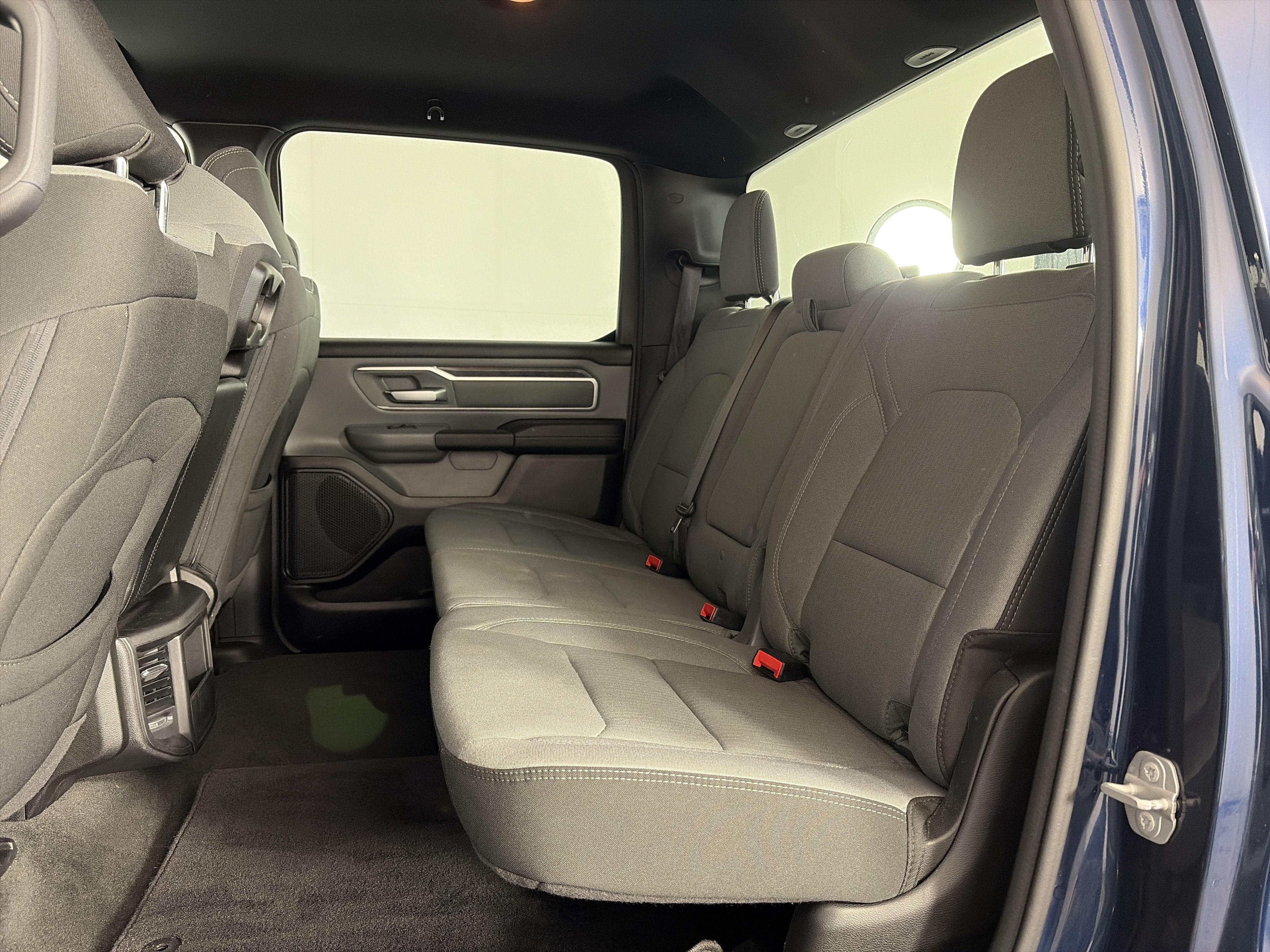 Used 2022 RAM 1500 Big Horn AWD/4WD image 7