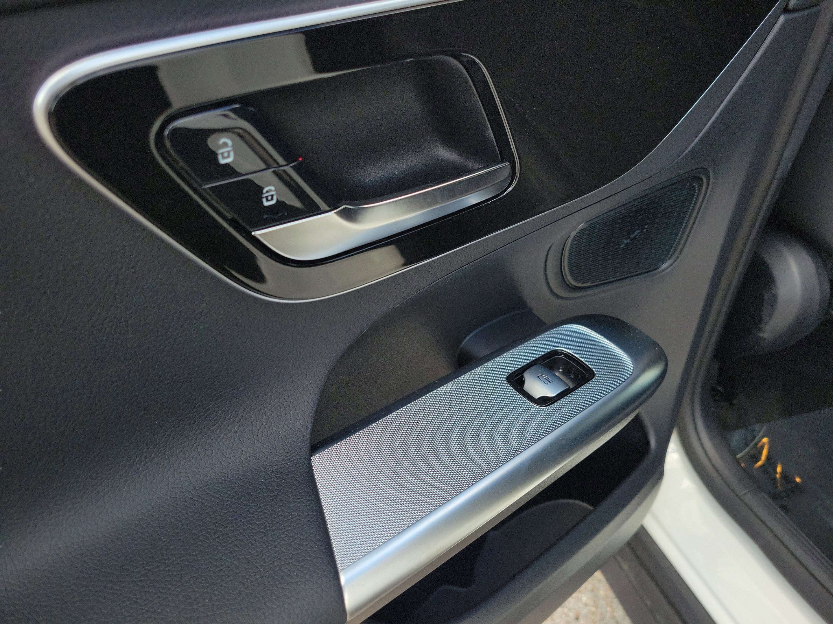 Certified 2026 Mercedes-Benz GLC 300 4MATIC image 8