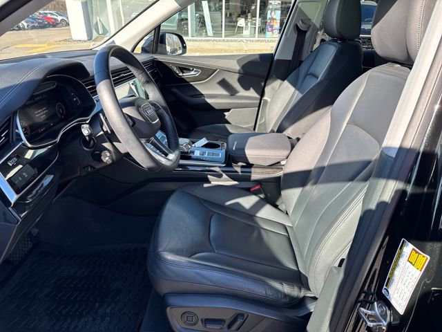 Used 2023 Audi Q7 3.0T Premium w/ Convenience Package image 13