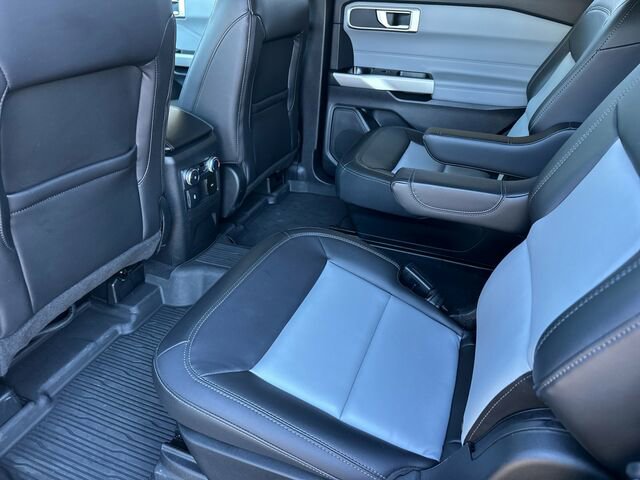 Used 2022 Ford Explorer XLT w/ Equipment Group 202A image 15