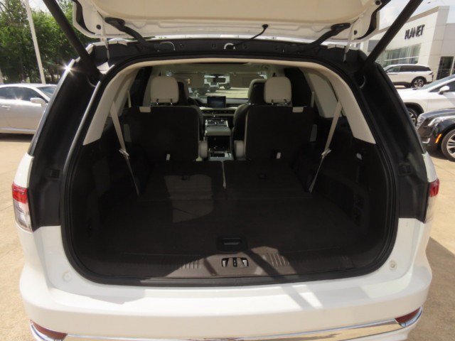 Certified 2022 Lincoln Aviator Black Label AWD/4WD image 12